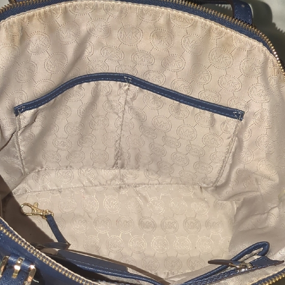Authentic Michael Kors Dark Blue Tote with Gold Accents Asking Price $70 - Picture 9 of 15